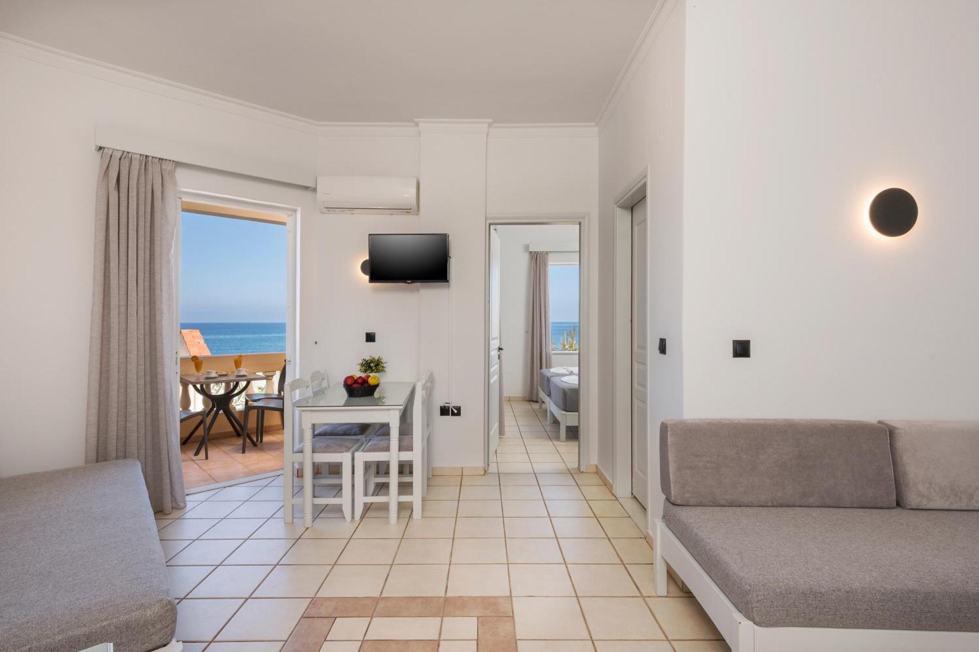 Hotel Caretta Beach Gerani  Exteriör bild
