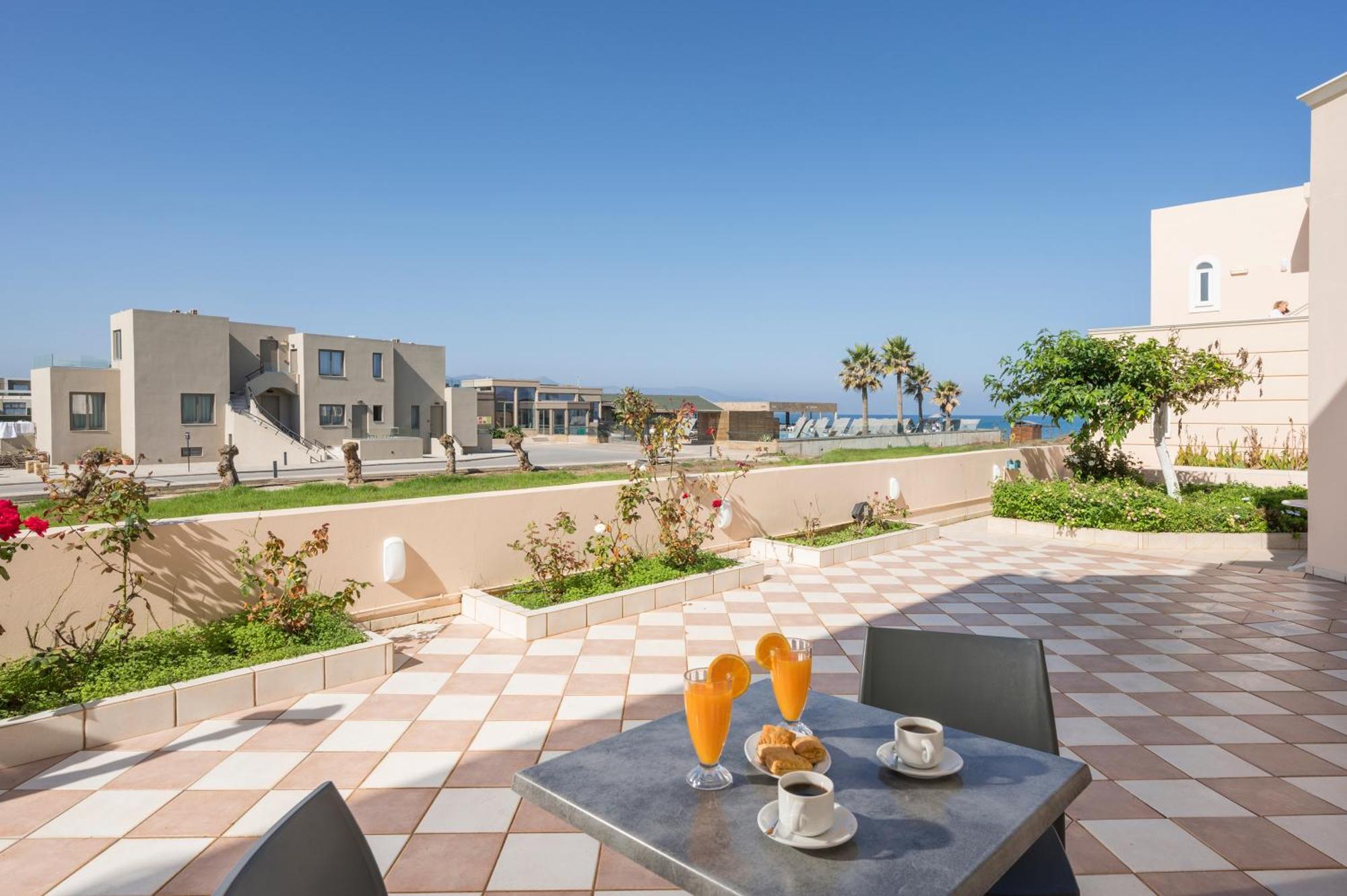 Hotel Caretta Beach Gerani  Exteriör bild