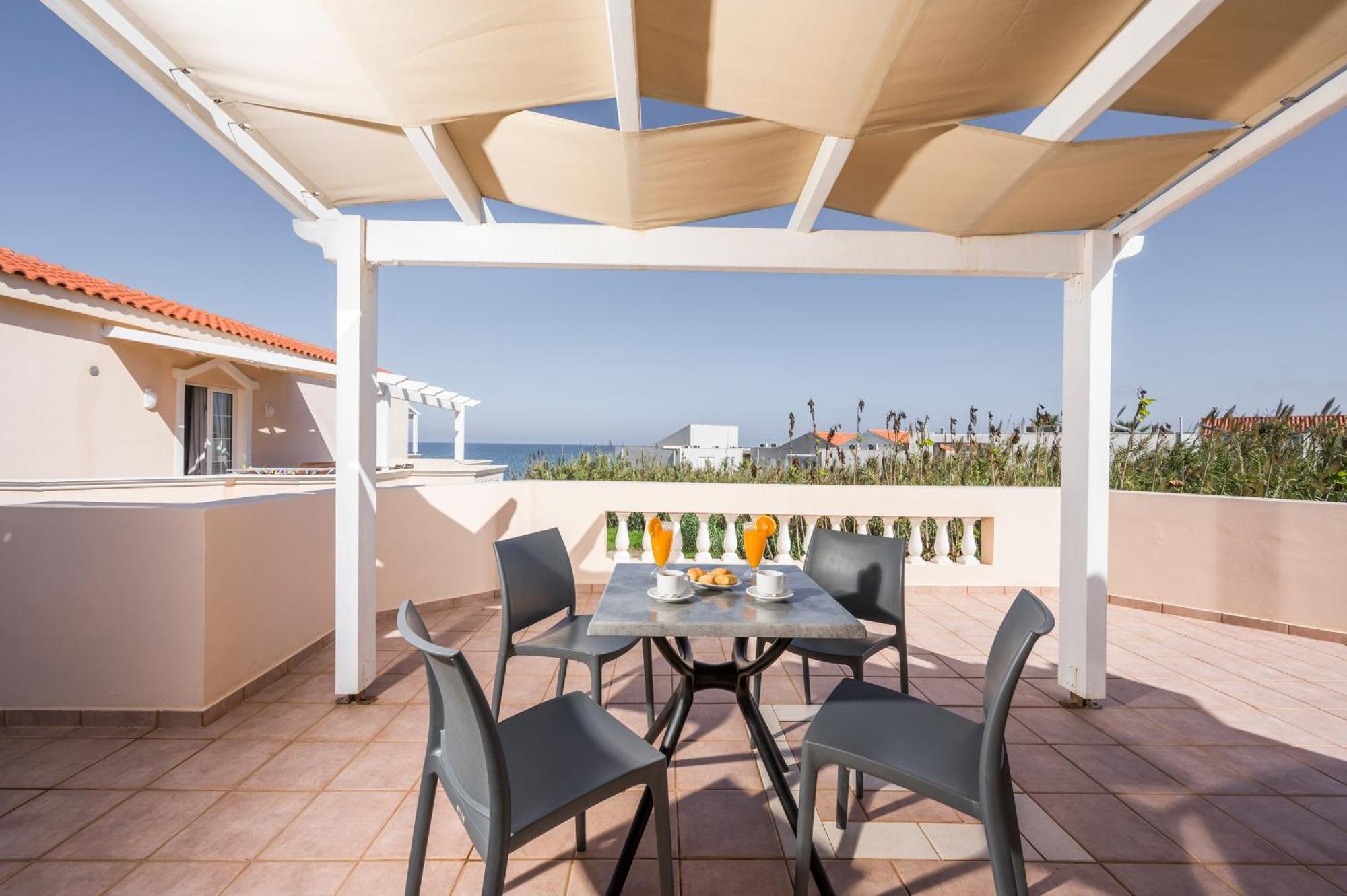 Hotel Caretta Beach Gerani  Exteriör bild